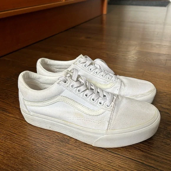 Old Skool Stackform Shoe - White / Women’s size 9 - Picture 1 of 4